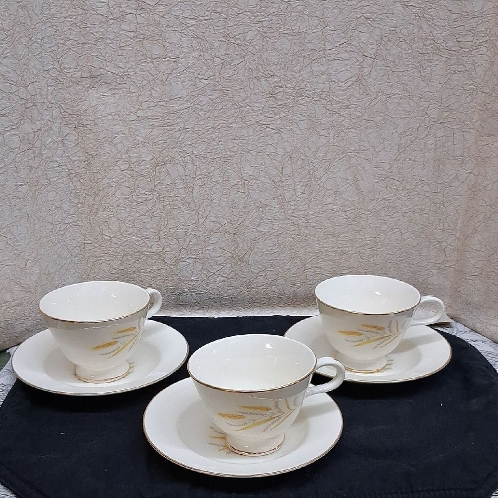3 Vintage Homer Laughlin Autumn gold wheat pattern cup and‎ saucer sets.